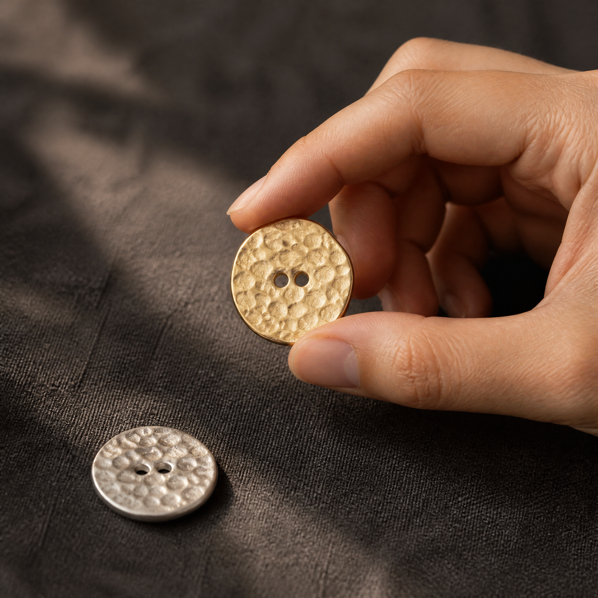Hammered Metal Buttons 2-Hole Antique Gold & Silver for Sewing Garments